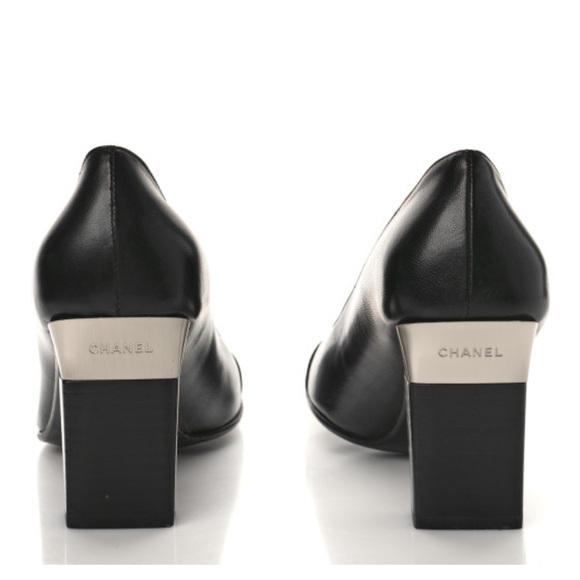 Chanel Black heels - Picture 6 of 17